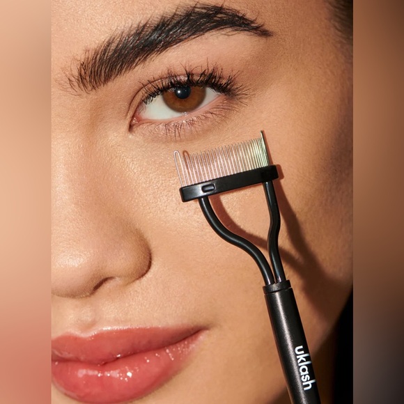 ✨3x$25✨ UK Lash Separator - Picture 6 of 6